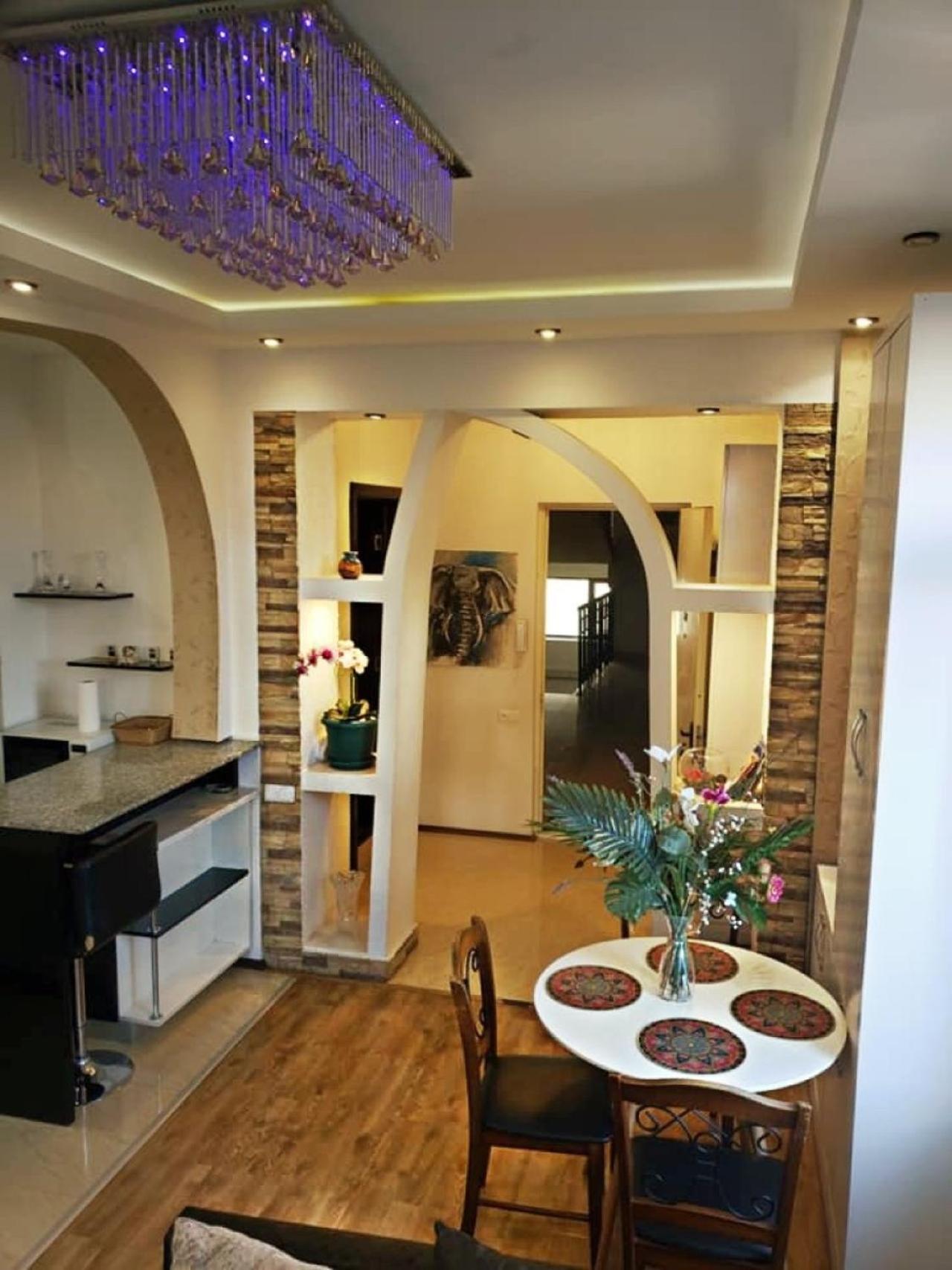 Cozy Apartment In The City Center Mtatsminda Tbilisi Exterior photo