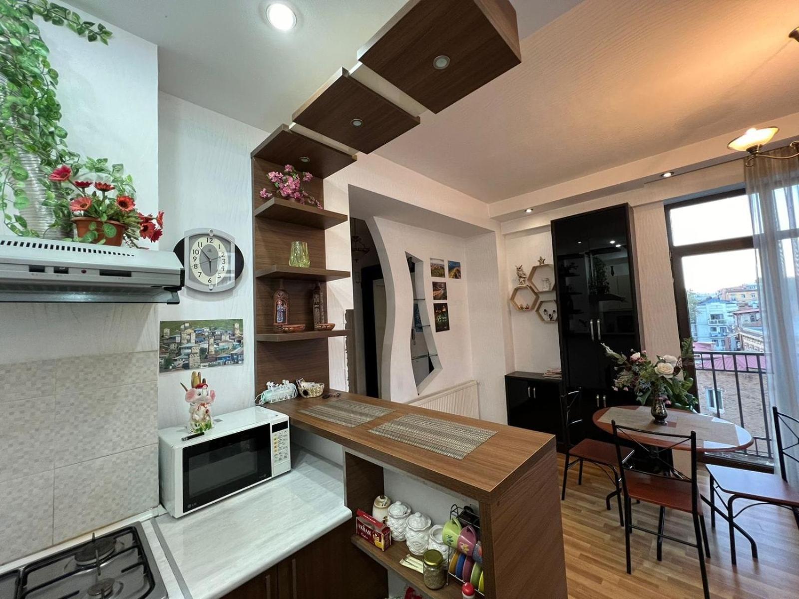 Cozy Apartment In The City Center Mtatsminda Tbilisi Exterior photo